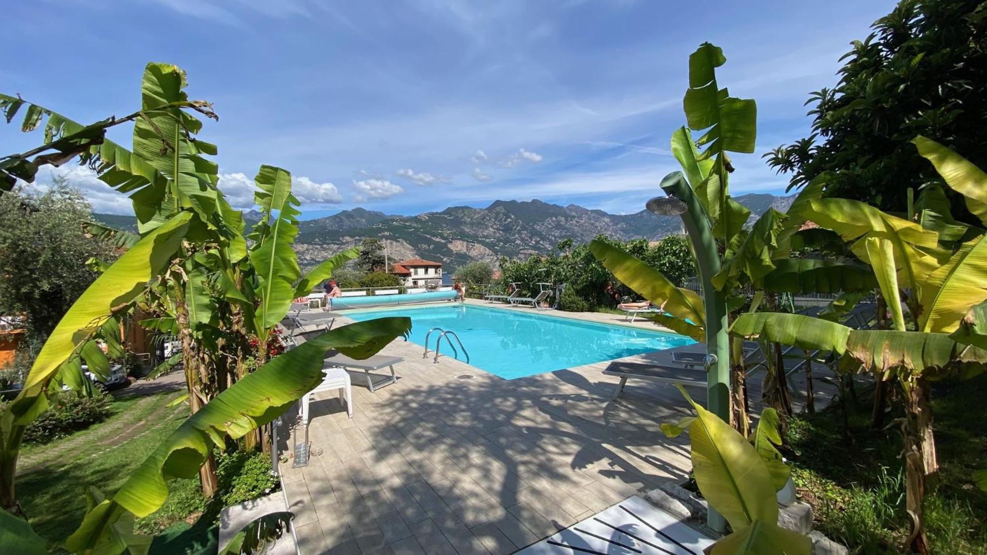 Ideal Hotel 3*